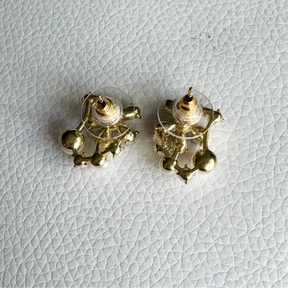 Gold Tone Pearl & Clear Crystal Flower Earrings New